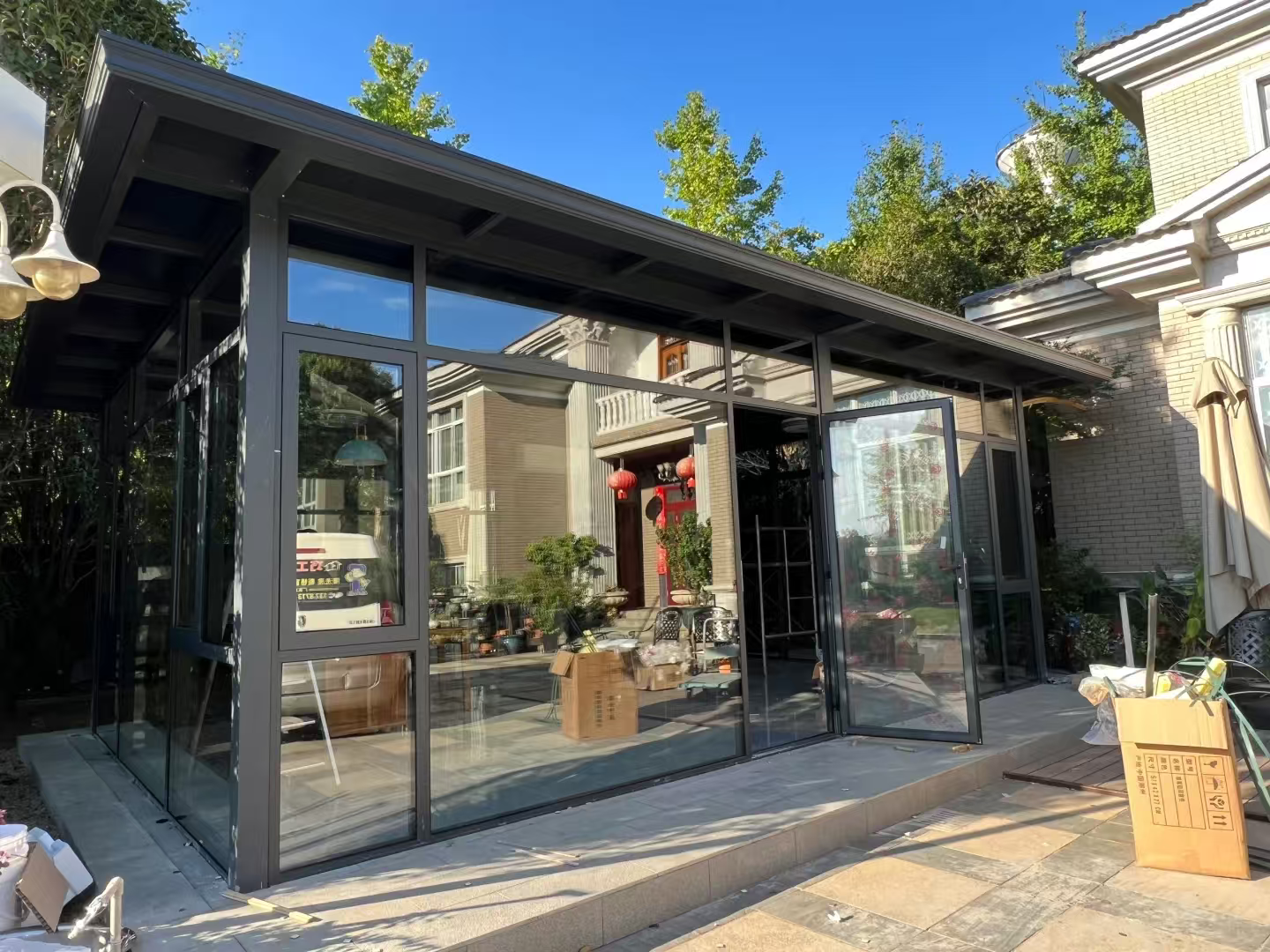 琼海养老庭院平顶阳光房：为北方老人定制的无蚊无尘观景空间